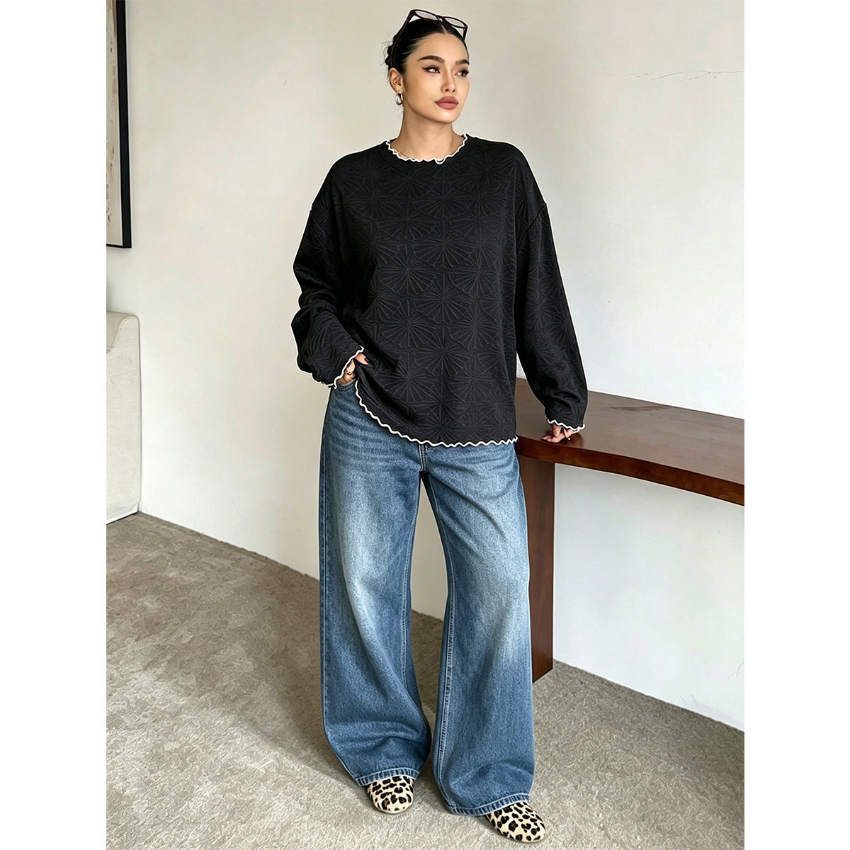 Loose-fitting Crew-neck Long-sleeve T-shirt For Women